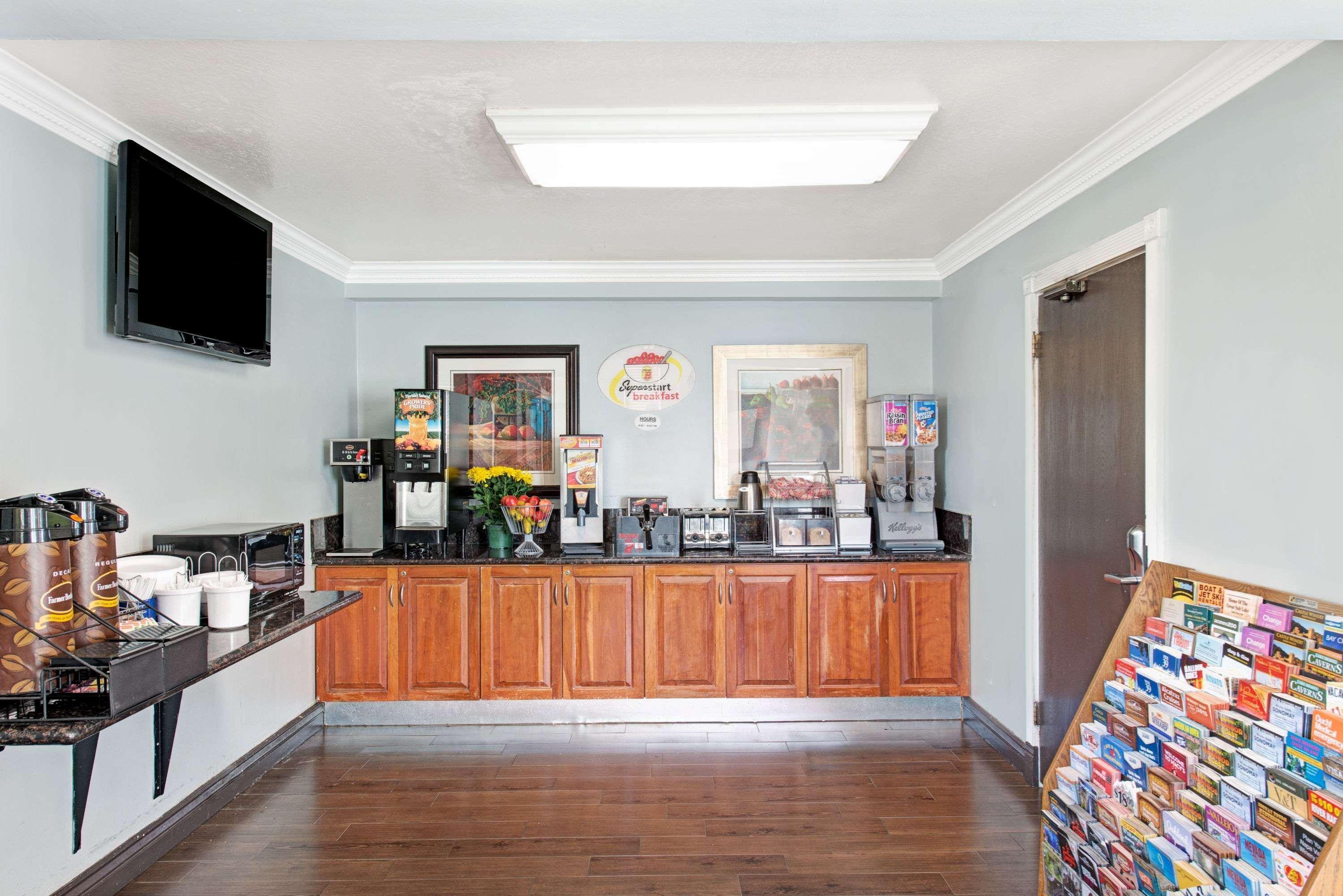 Super 8 By Wyndham Sacramento/Florin Rd Otel Freeport Dış mekan fotoğraf
