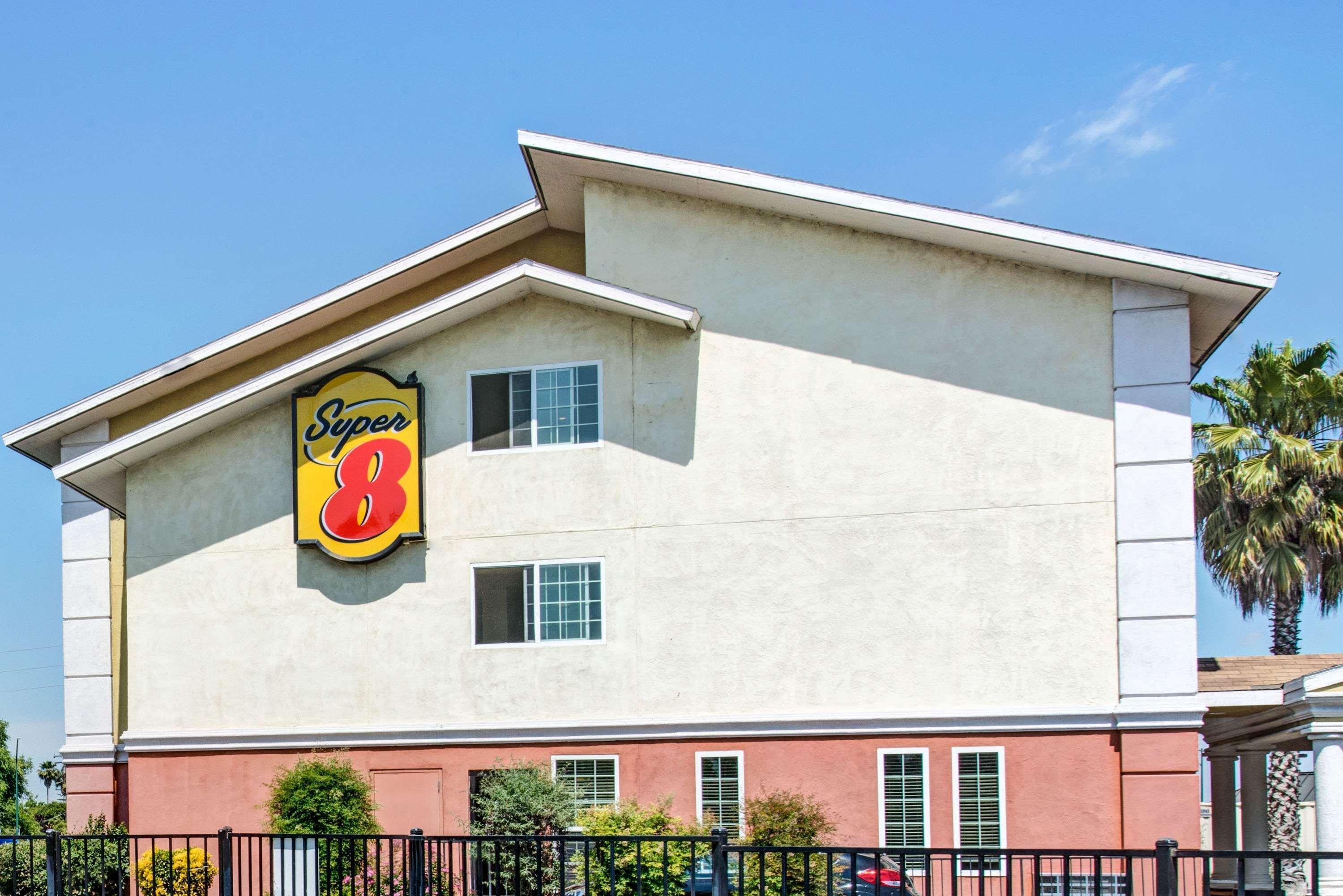 Super 8 By Wyndham Sacramento/Florin Rd Otel Freeport Dış mekan fotoğraf