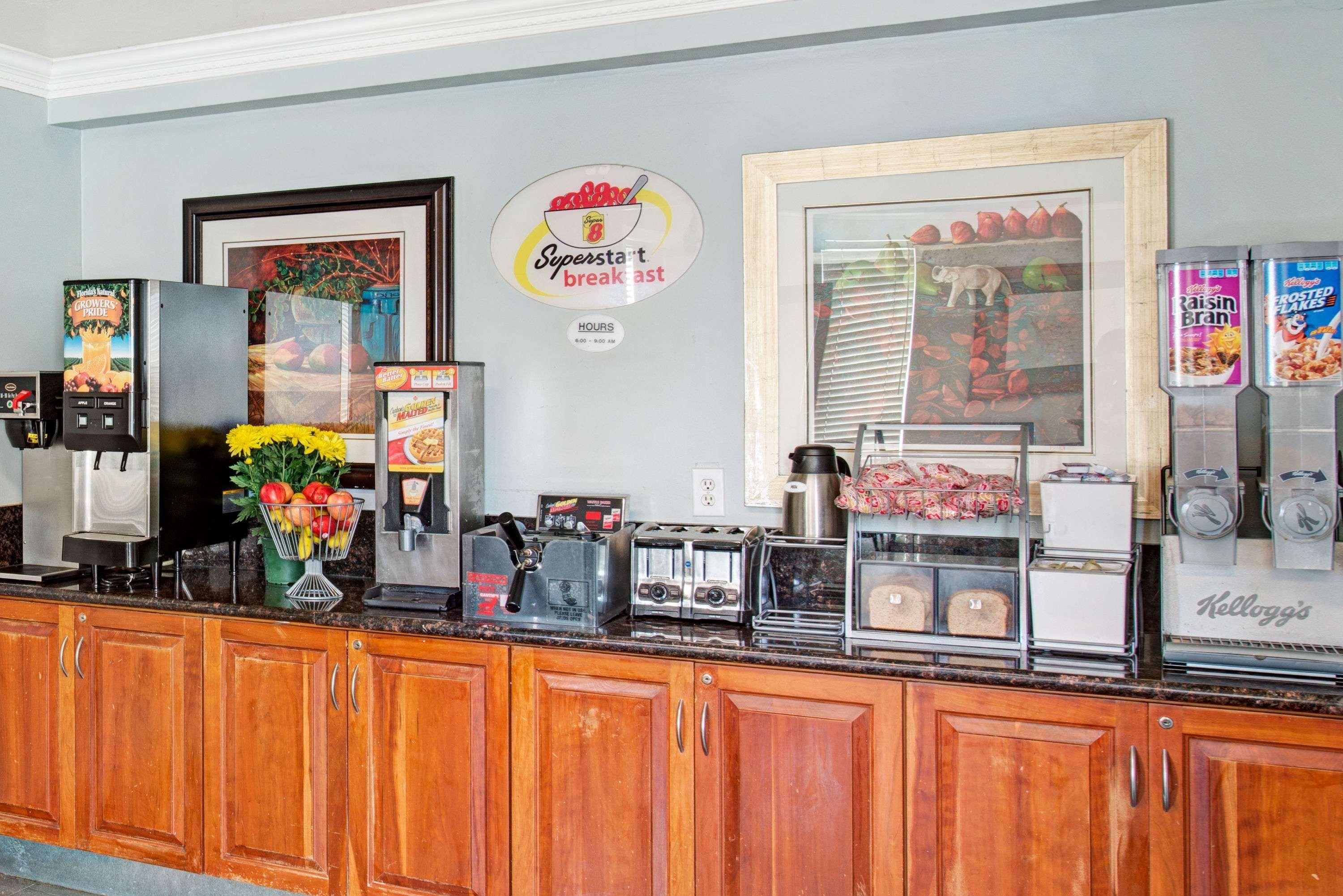 Super 8 By Wyndham Sacramento/Florin Rd Otel Freeport Dış mekan fotoğraf