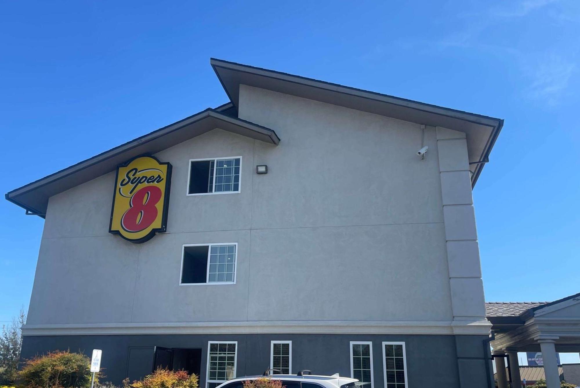 Super 8 By Wyndham Sacramento/Florin Rd Otel Freeport Dış mekan fotoğraf