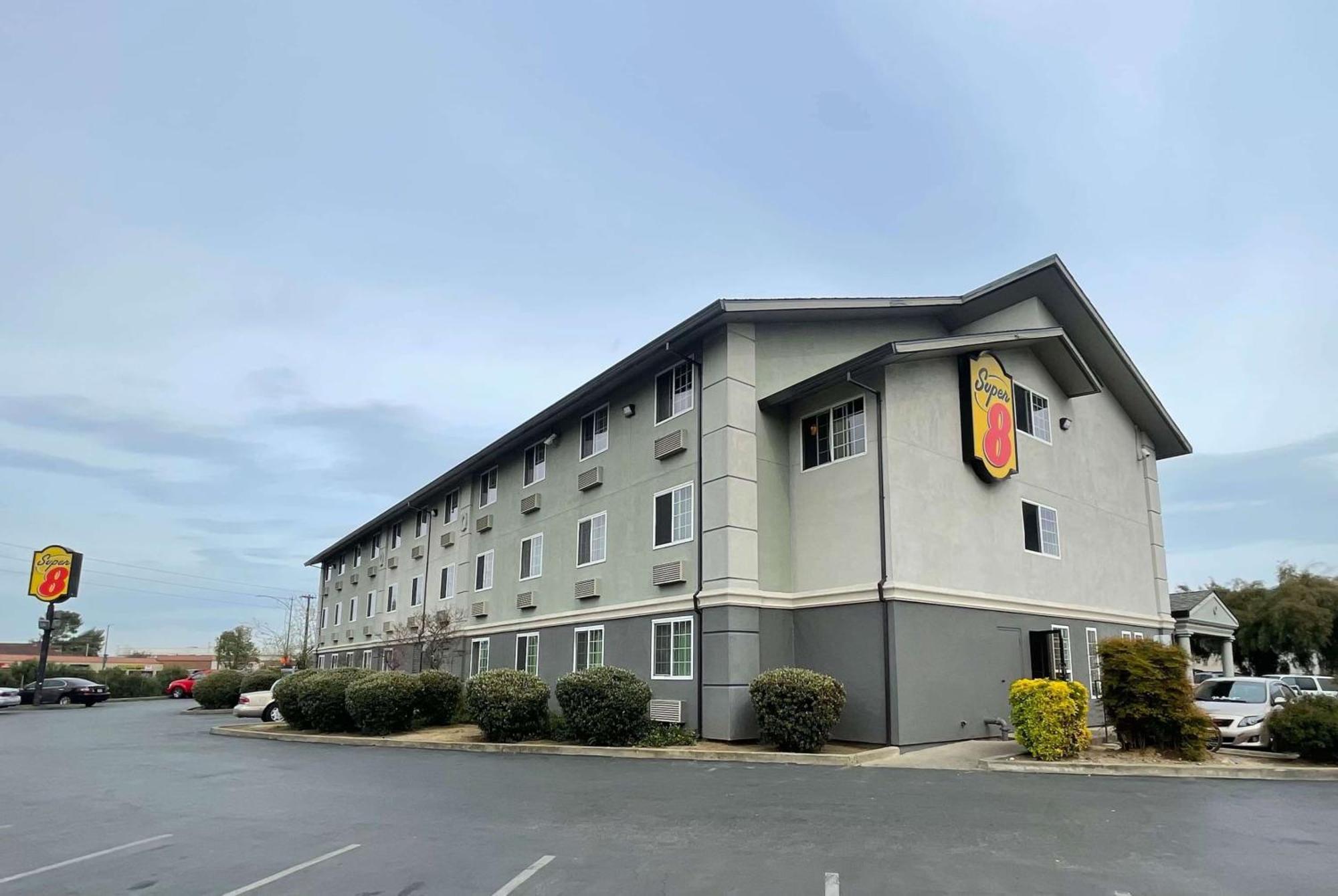 Super 8 By Wyndham Sacramento/Florin Rd Otel Freeport Dış mekan fotoğraf